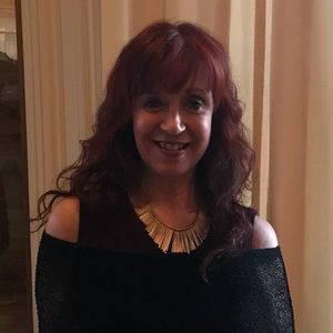 Meet your Posher, Carolyn